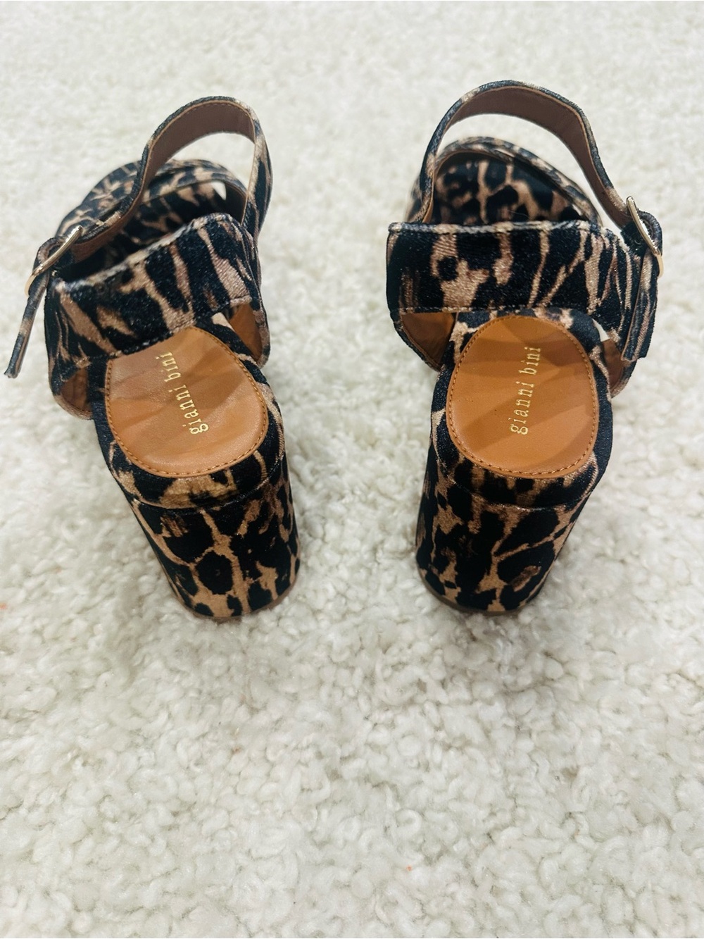 Gianni Bini Leopard Velvet Print Platform Sandals with Ankle Strap - New - Picture 6 of 9